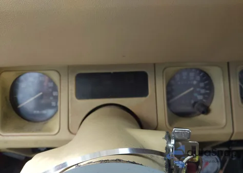 1989 Jeep Wrangler z USA, uszkodzony, nr VIN 2JFY19E6KJ161266